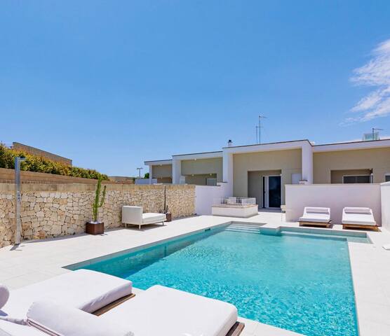 Villa Skyline- Otranto gallery image 2