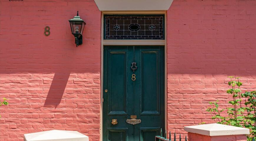 Historic Waterloo Cottage gallery image 4