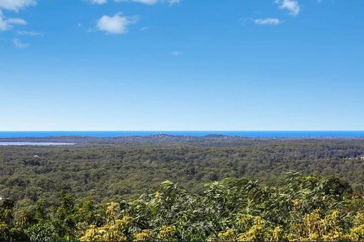 Architecturally Stunning gallery image 3