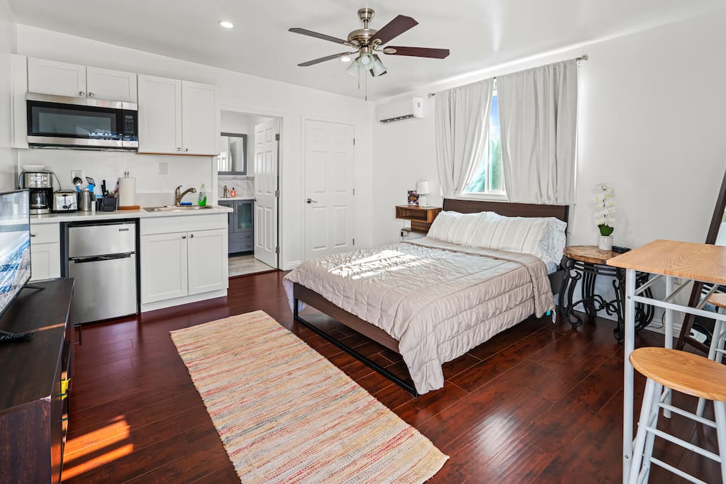 Cozy Private Studio in the Heart of Long Beach