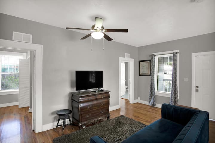 Fyi Featured Cottage | 2br /2ba | 4 Min To Uf - Gainesville, FL