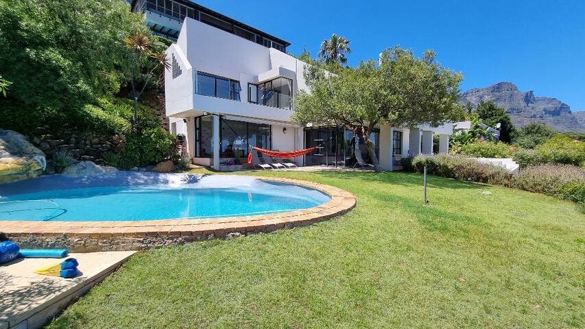 Camps Bay – Not Too Shabby Views gallery image 4