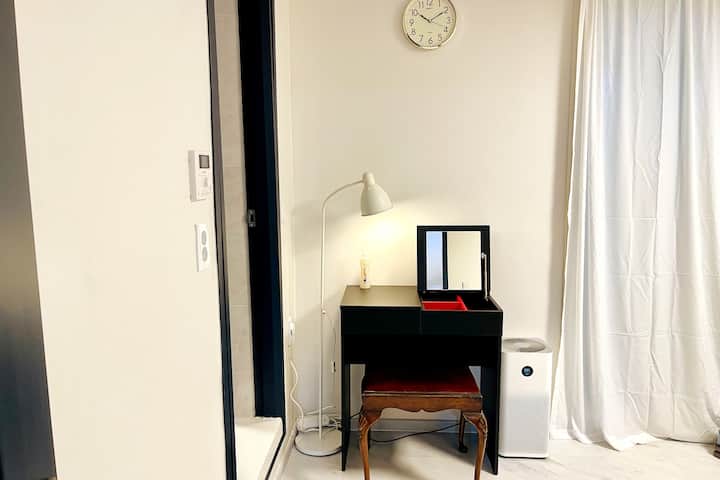 โต๊ะเครื่องแป้ง