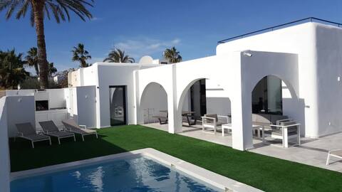 Villa with private pool