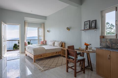 La Maison 757 kitchenette room 4
