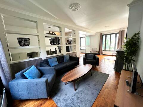 Beautiful city house near Paris