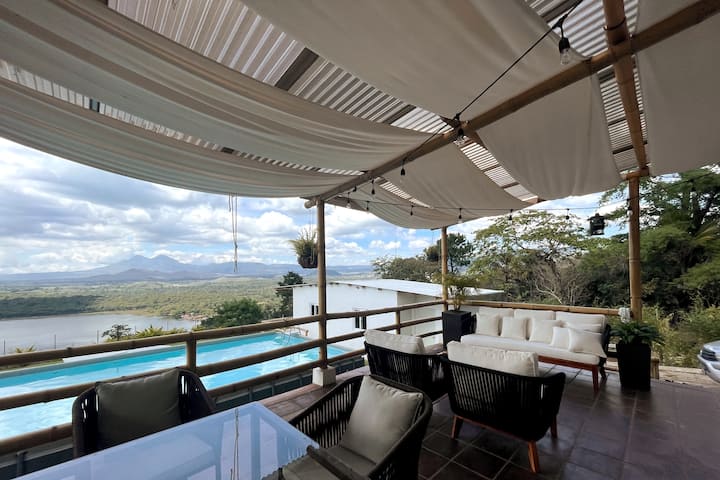 Casa Bamboo Laguna El Pino Con Vistas Y Piscina - Guatemala