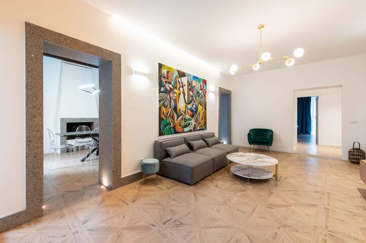Trevi Luxury Design Apartment with Terrace gallery image 2