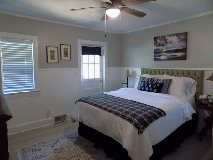 Third bedroom with new queen memory foam mattress