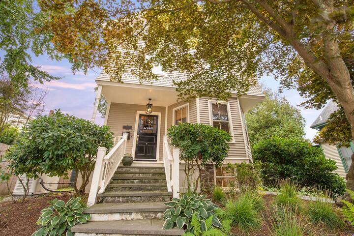 Historic modern in downtown gallery image 2