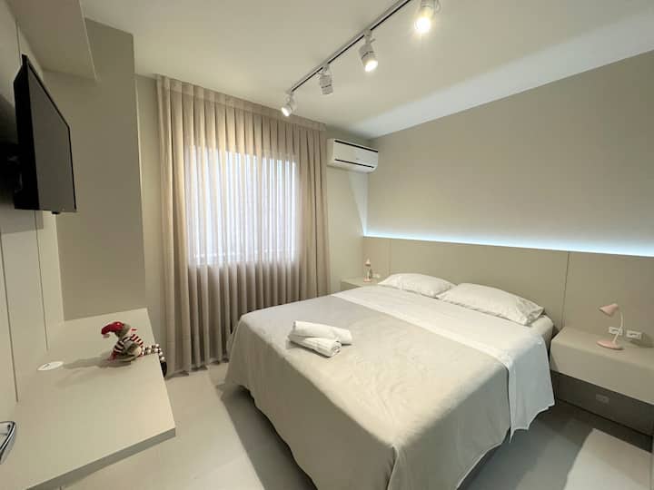 เตียงกล่องคู่ขนาดควีนไซส์ เกมผ้าฝ้าย 100% มาตรฐานของโรงแรม 