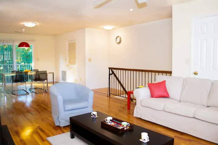 Large 3bdrm Apt Near To Mall , Free Parking. - ブリッジウォーター, NJ