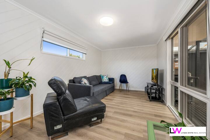 Ocean Grove Beach House gallery image 4