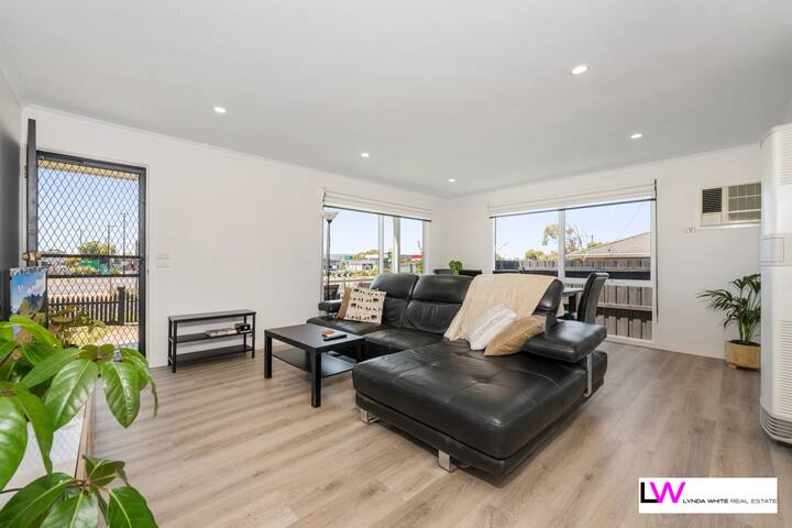 Ocean Grove Beach House gallery image 3