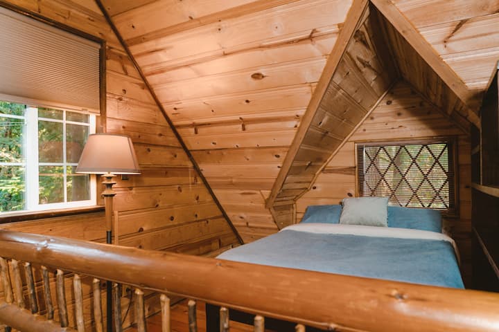 second bed on the loft in the main cabin