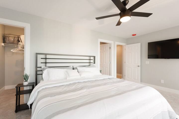 # Lake Home for all occasions gallery image 3