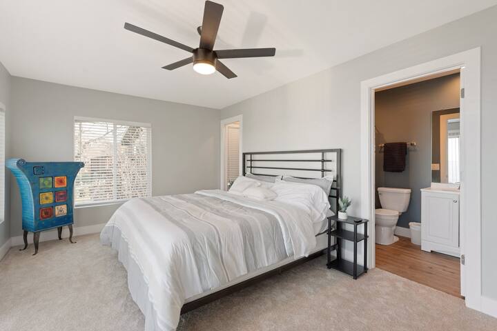 # Lake Home for all occasions gallery image 5