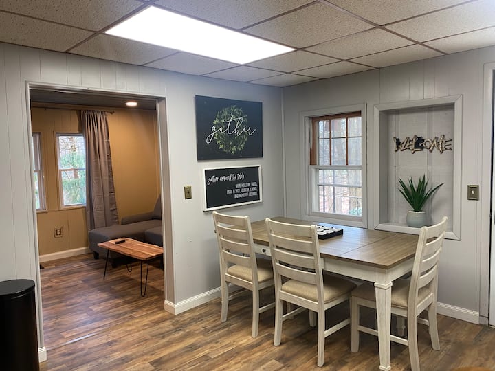 Historic Cumberland Getaway (82 Acres/Woods) Houses for Rent in Cumberland, Maryland, United