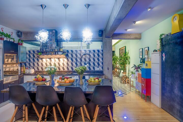 IDEAL DESIGN HOUSE FOR FRIENDS, FAMILIES, BUSINESS gallery image 4