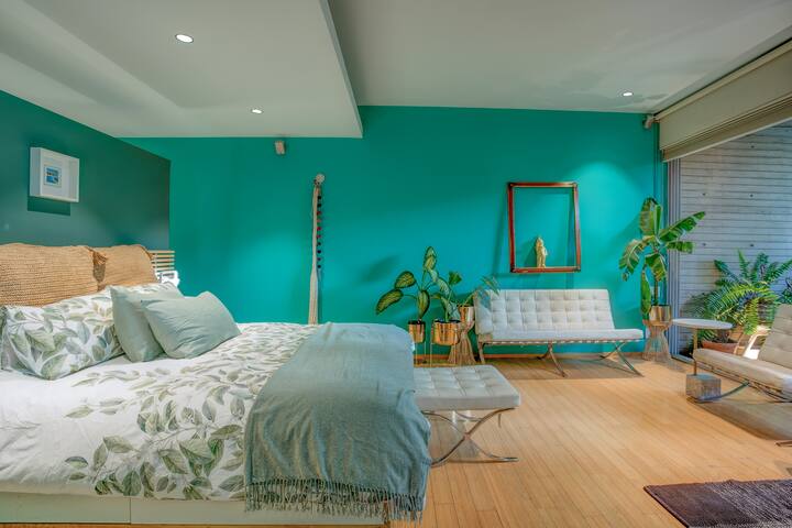 IDEAL DESIGN HOUSE FOR FRIENDS, FAMILIES, BUSINESS gallery image 5