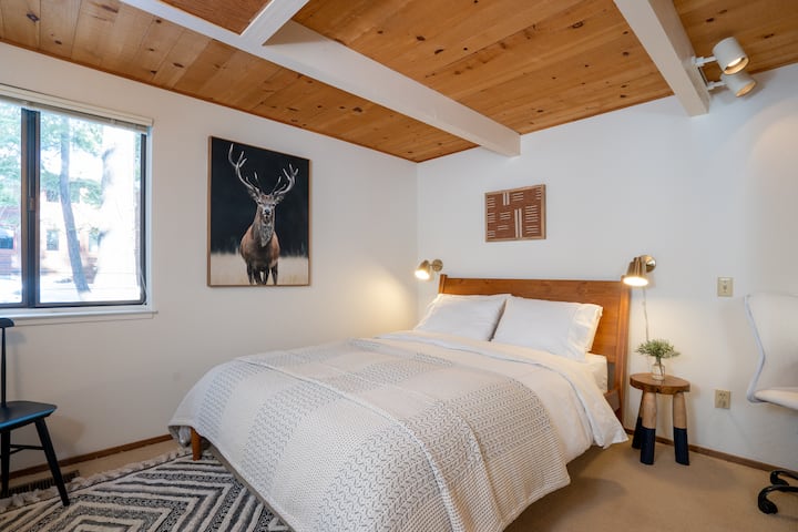 Second Bedroom Queen - New Organic Avocado "Cloud-style" Mattress