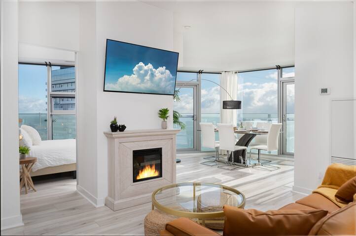 Luxury 3BR Sky Condo – Award Winning Design gallery image 2
