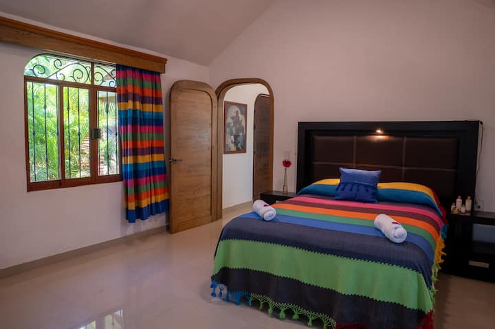 Recamara with Queen Size Bed with Air Conditioning, Garden view with private bathroom and large closet