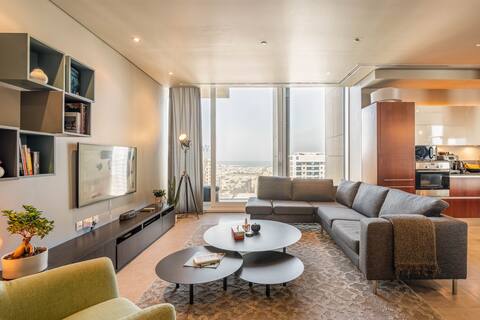 Successful Airbnb property: Luxury Retreat, City & Sea Views, Metro Nearby in Trade Center Second