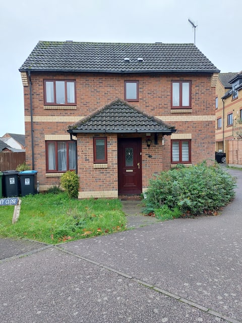 Family home close to London and Harry Potter World