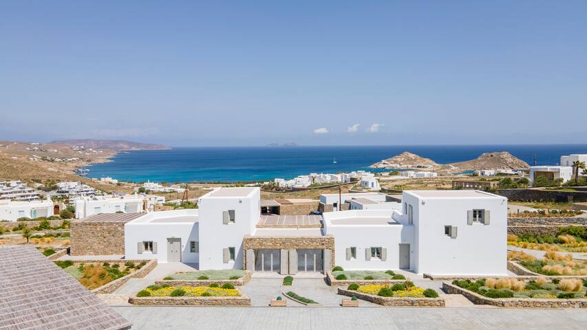 Villa Aperanto | MG Villas Mykonos | Sea View gallery image 2