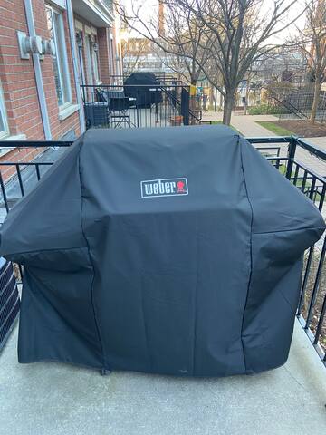 Fun five storey townhouse in the city gallery image 3