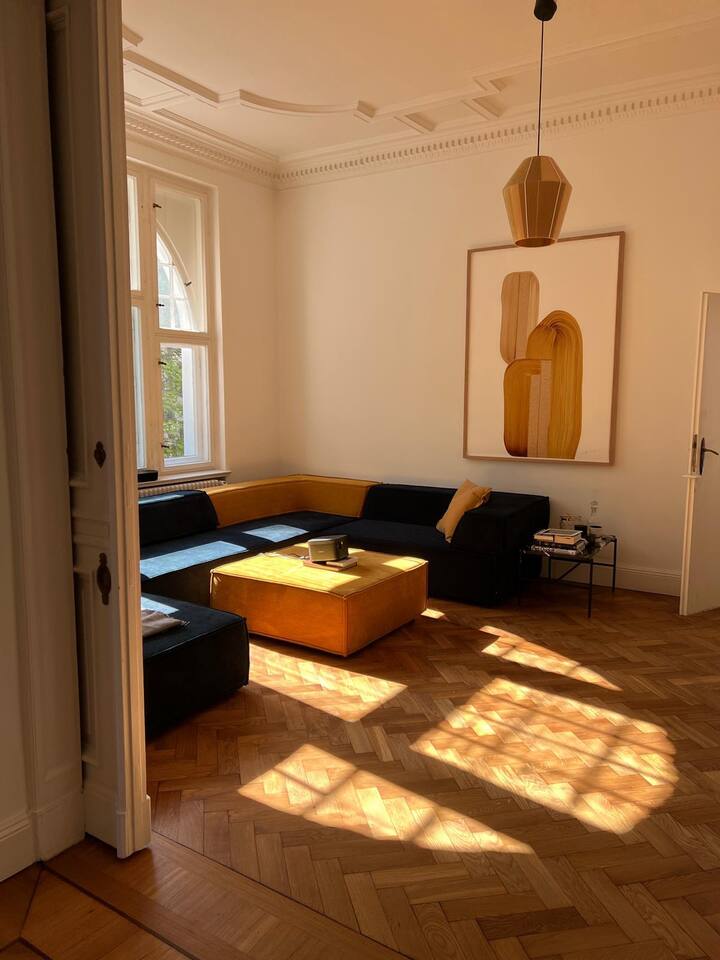 Beautiful classy Berlin Altbau Flats for Rent in Berlin, Berlin
