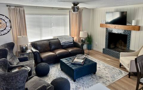 Logan's Landing - Perfectly Located Logan Home