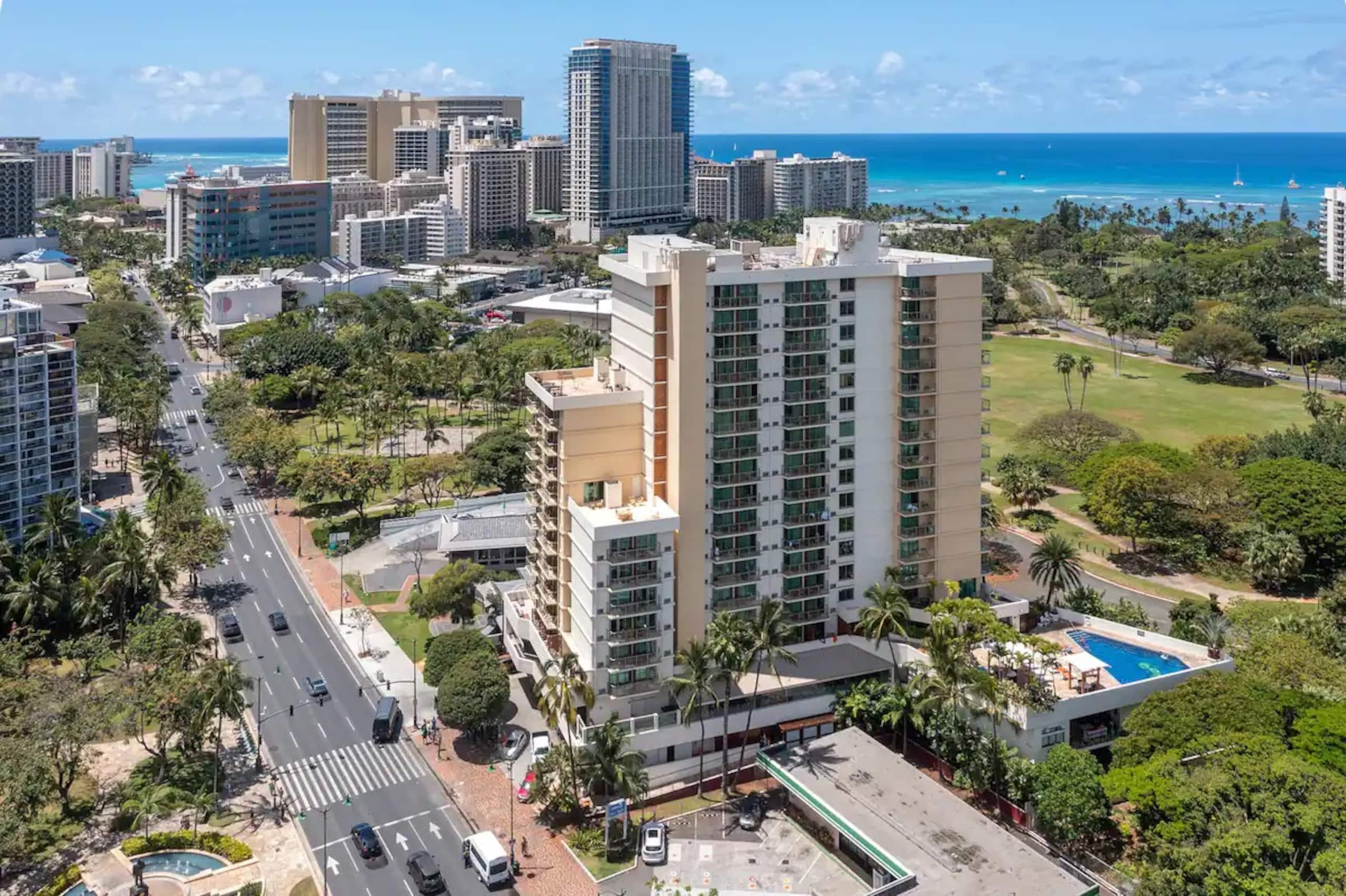 Waikiki Cozy and Spacious Studio with Balcony - Image 22
