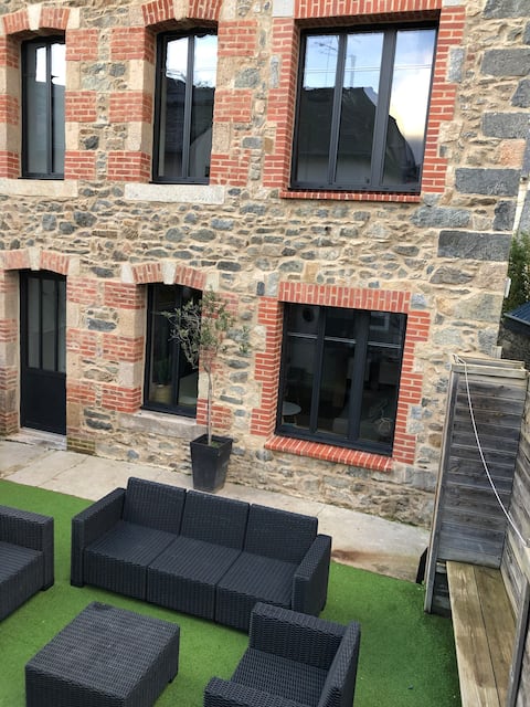 Popular Airbnb listing: Sea house in Saint Quay Portrieux