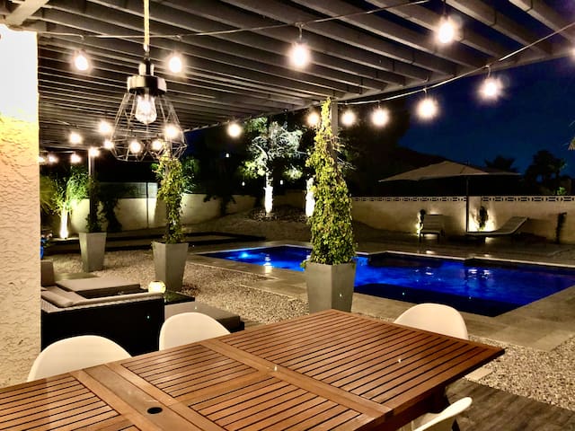 3BR Getaway w/ Pool & Hot Tub Near The Strip