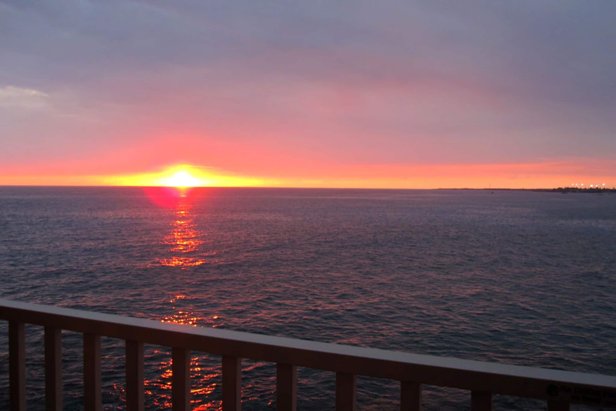 Direct oceanfront condo with AC @ Sea Village - Image 35