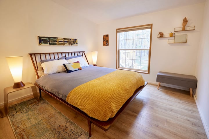 เตียงควีนไซส์ 