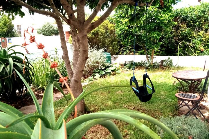 Simonstown-Glencairn-Fish Hoek: Akkedis House gallery image 3