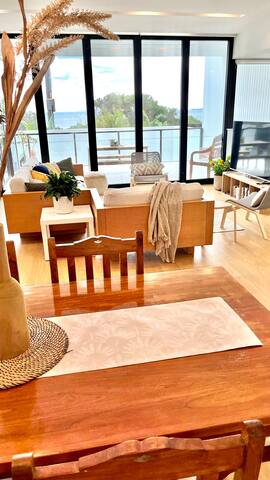 Luxury Beach Front Townhouse gallery image 3