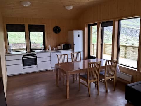 Brynjudalsa Cabin