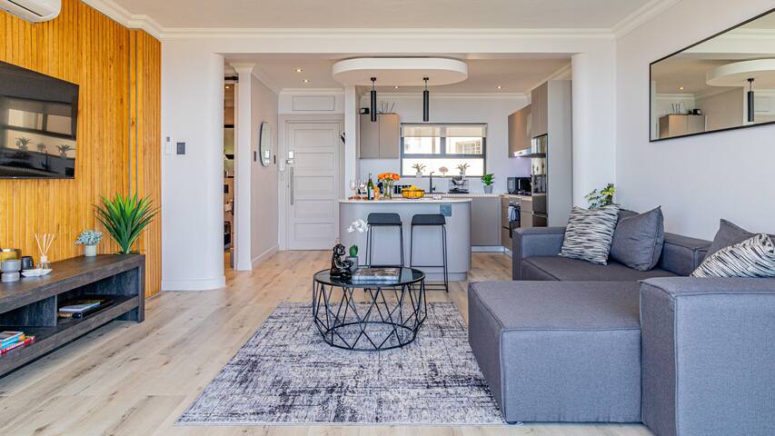 Beautiful flat with stunning ocean views gallery image 4