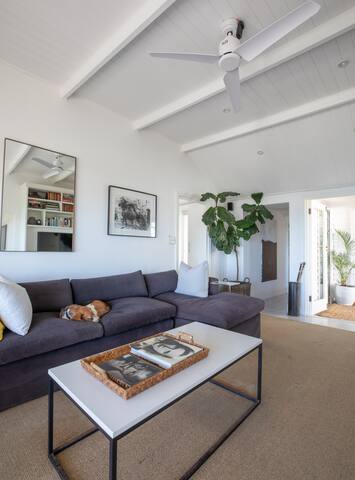 Bentley’s Bungalow, Clifton 4th beach by Steadfast gallery image 5