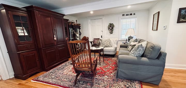 The George Washington Suite - Liverpool, NY