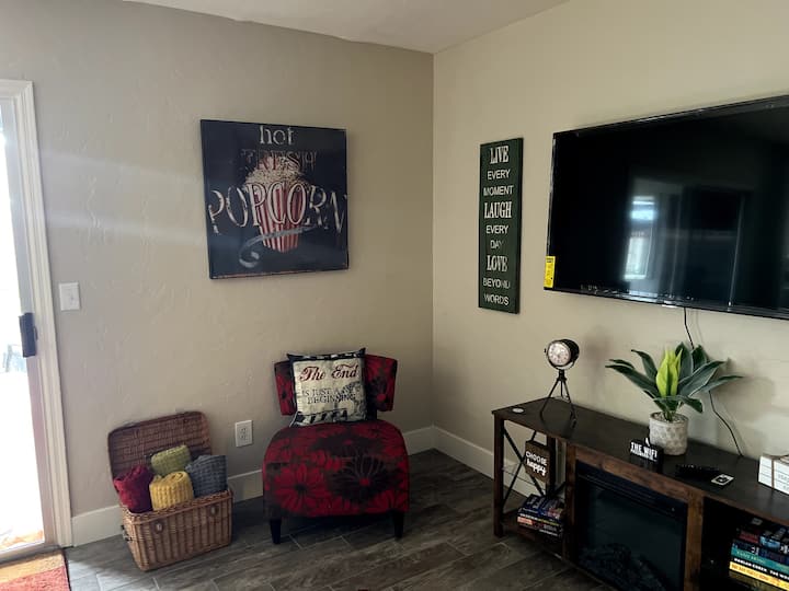 Family Retreat With Heated Pool And Hot Tub - Chandler, AZ