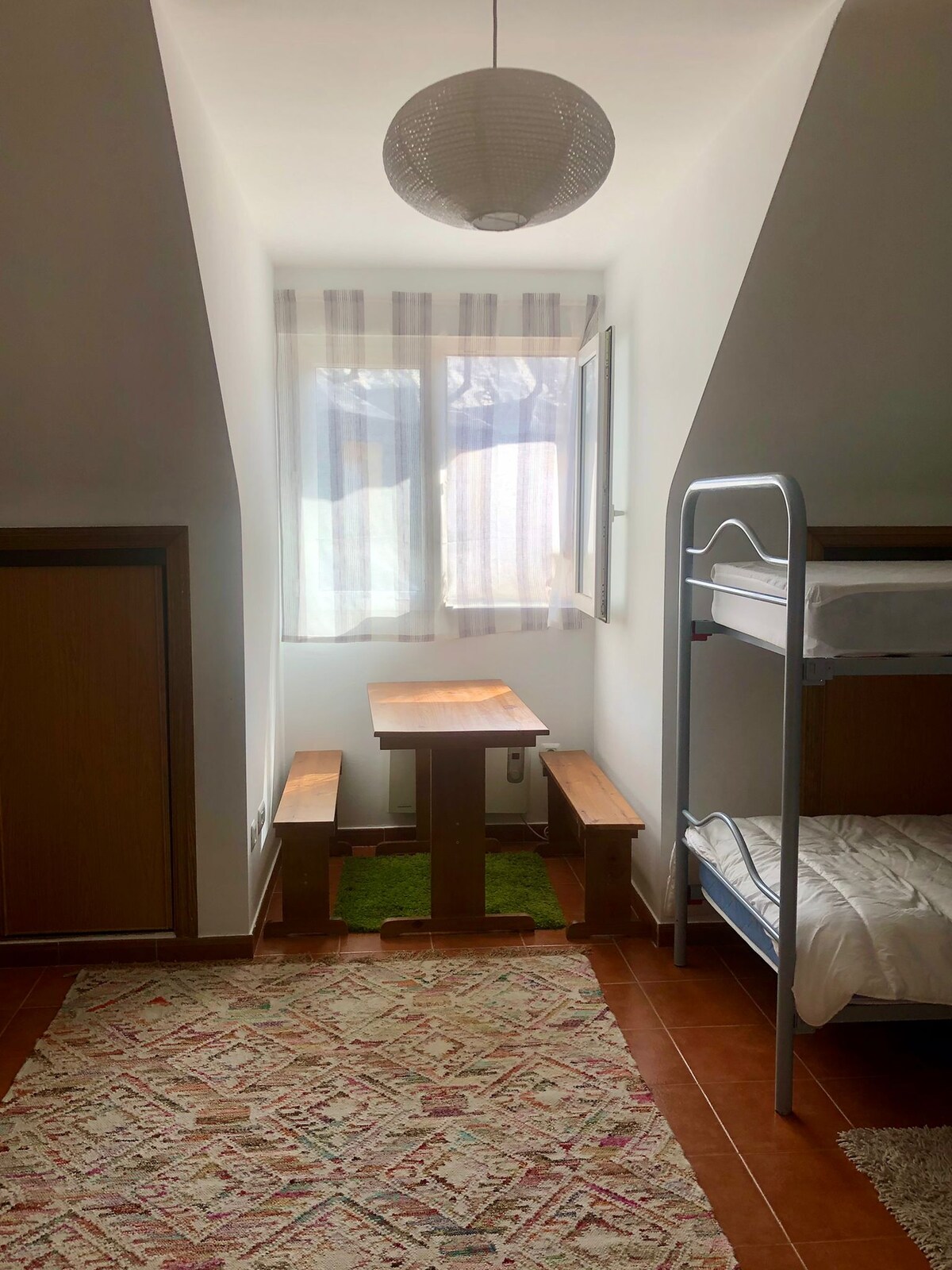 საძინებელი 1