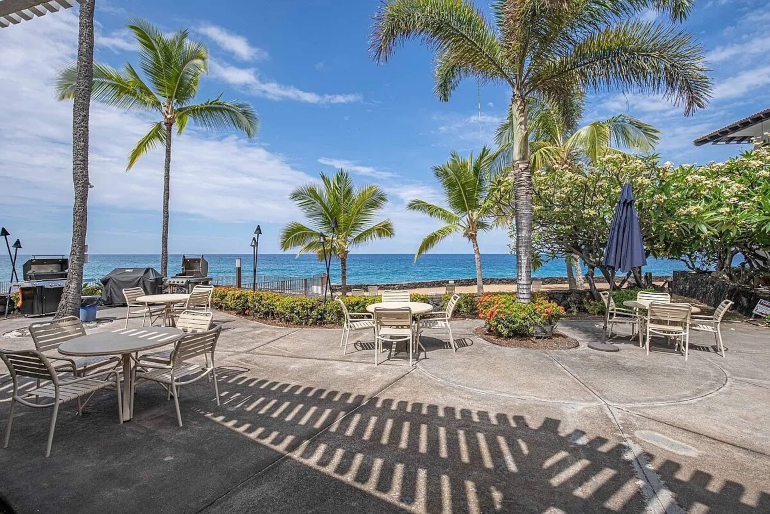 Condo in Kailua-Kona · ★4.96 · 1 bedroom · 2 beds · 1 bath - Image 20