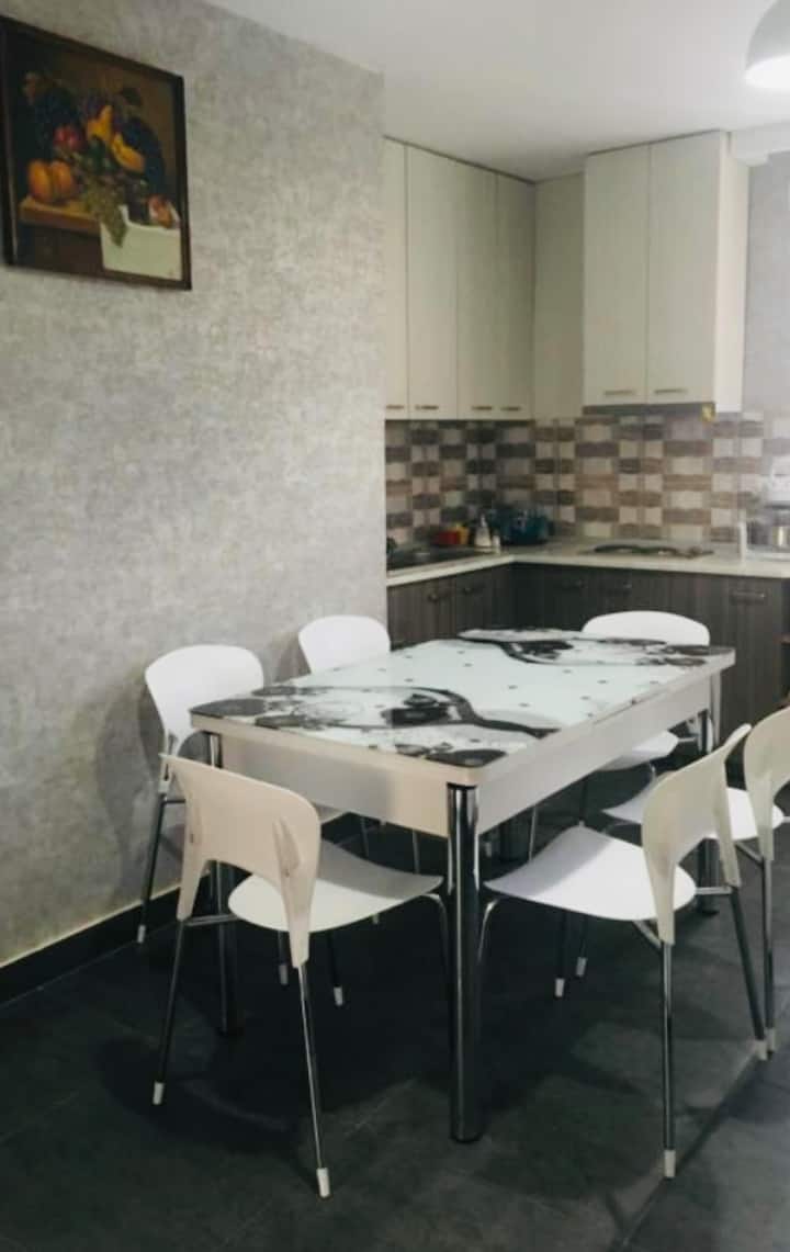 Apartment Jorjo Mestia - ジョージア