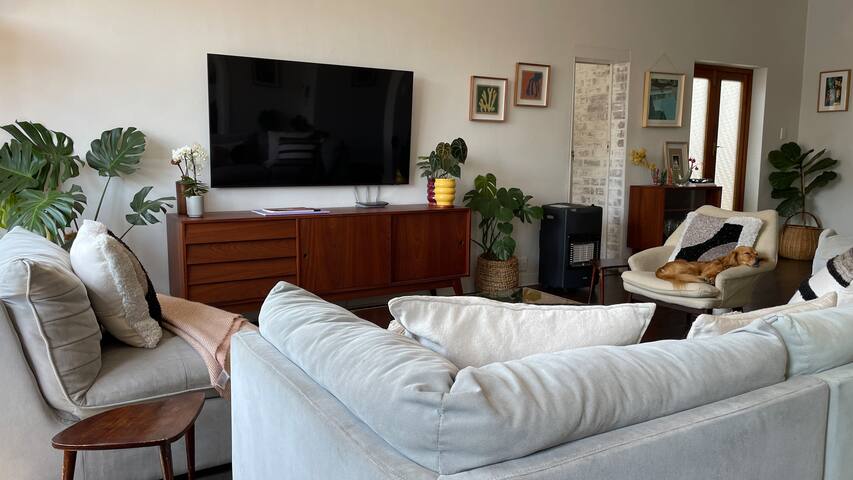 Inverter Powered Home with Outdoor Braai Area gallery image 3