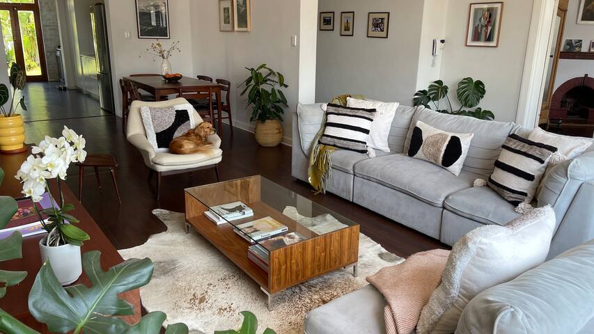 Inverter Powered Home with Outdoor Braai Area gallery image 2